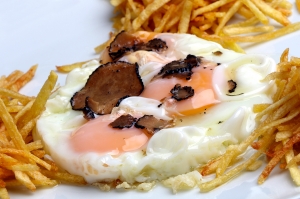 huevos con trufa negra